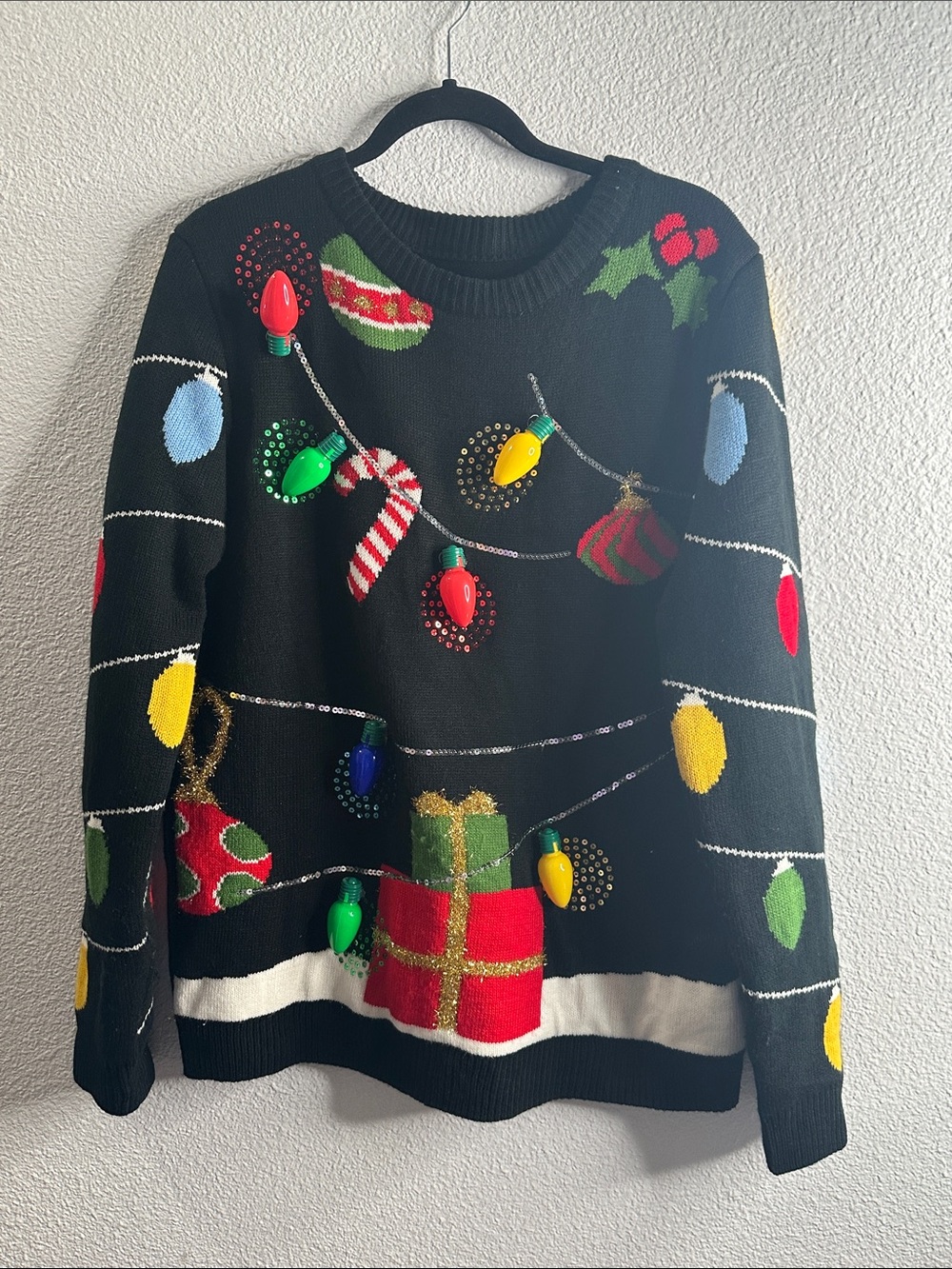 Ugly Blank Christmas sweater with bulbs size xL holiday